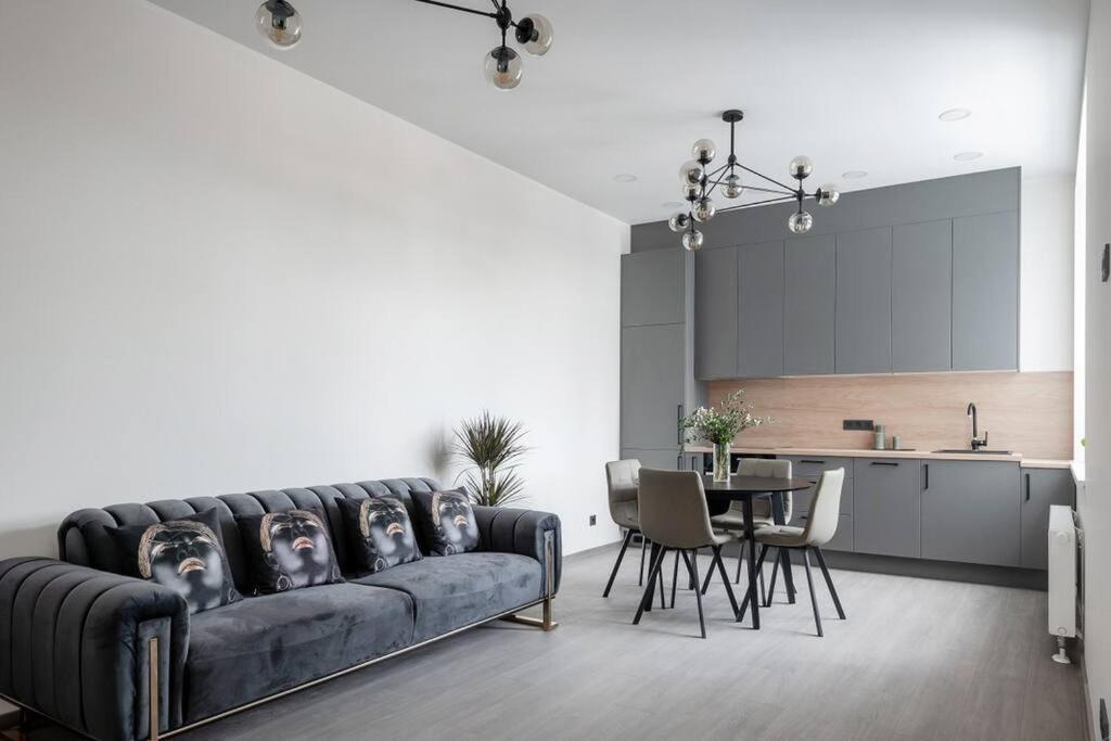 Spacious Home In Central Riga Ngoại thất bức ảnh